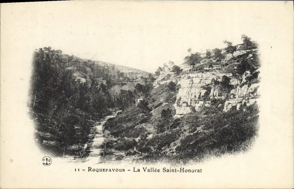 Roquefavour - La Vallée Saint-Honorat — uitzicht op de vallei met kliffen en waterlopen — uitgever F.P.O. n°11 - Voorkant