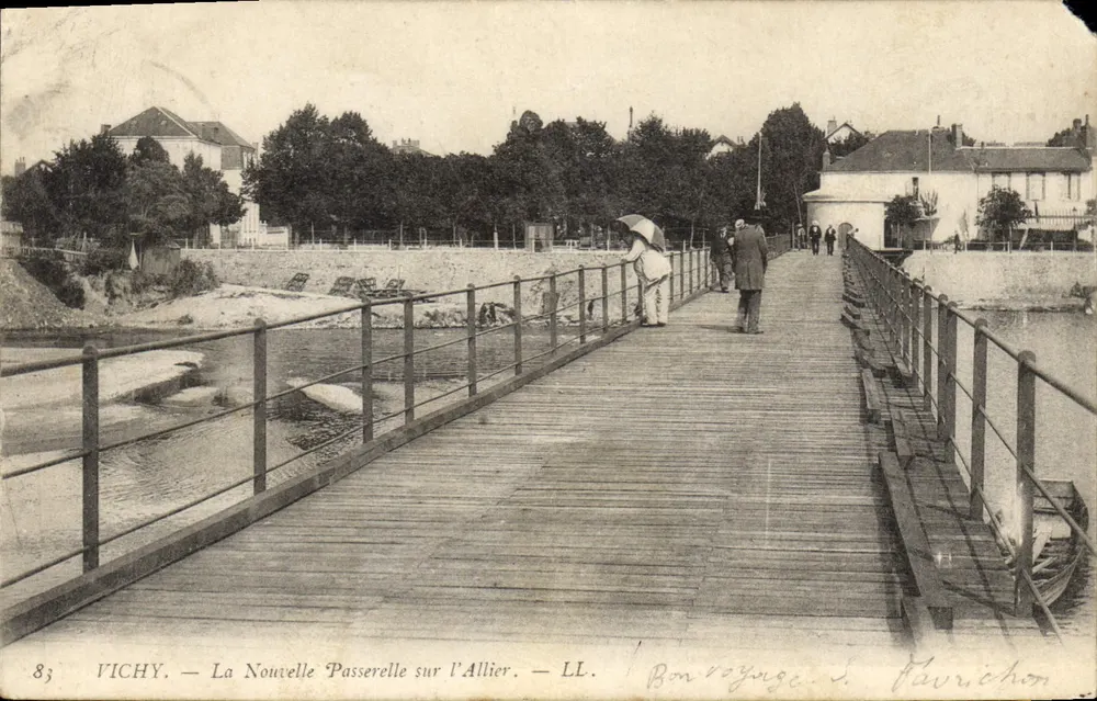 Vichy — La Nouvelle Passerelle sur l'Allier — LL - Recto