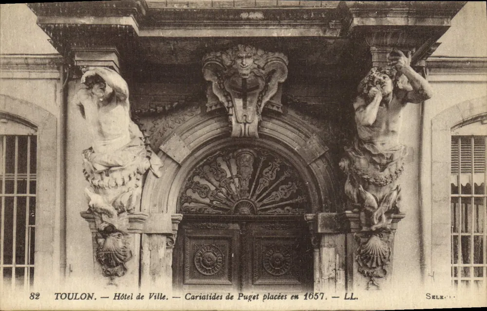 Toulon — Hotel de Ville — Cariatides de Puget colocadas em 1657 — LL. - Frente