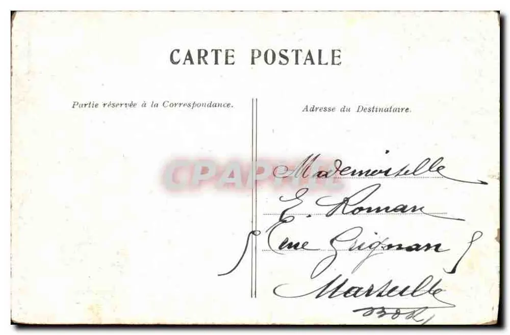 Paris. Le Châtelet — vista da praça com monumento e carros — editor não visível - Verso