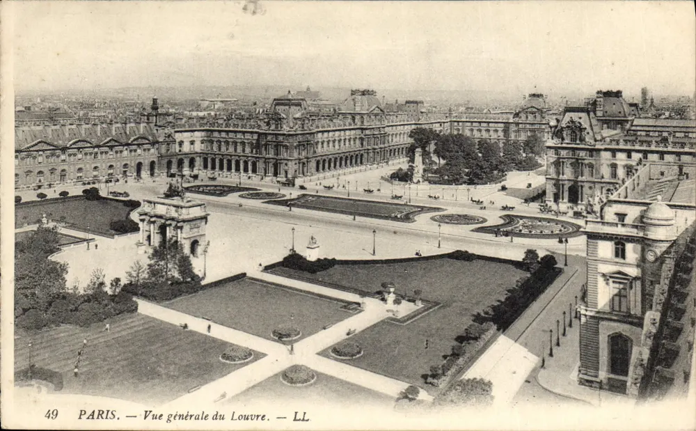 Paris — Vista geral do Louvre — LL - Frente