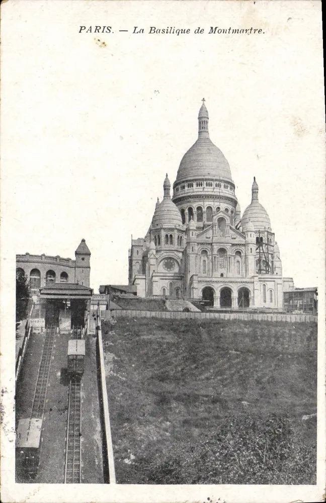 Paris — A Basílica de Montmartre — Editor Méridia - Frente