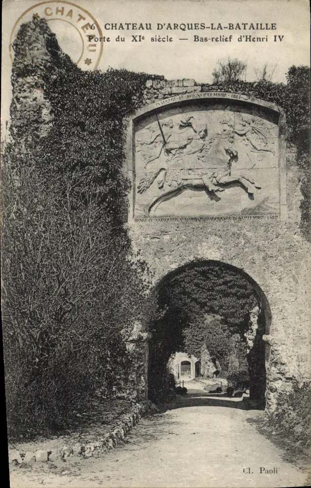 Château d'Arques-la-Bataille — Tor des 11. Jahrhunderts — Relief von Henri IV — C.L. Paoli - Vorderseite