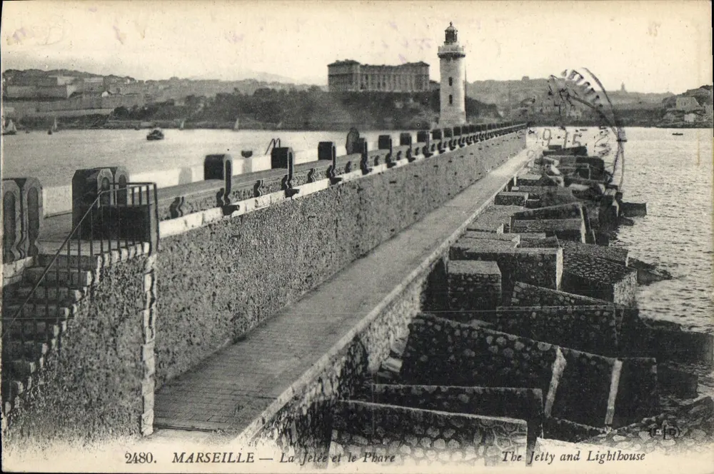 Marseille — A Jelée e o Farol — Editor E. D. n° 2480 - Frente