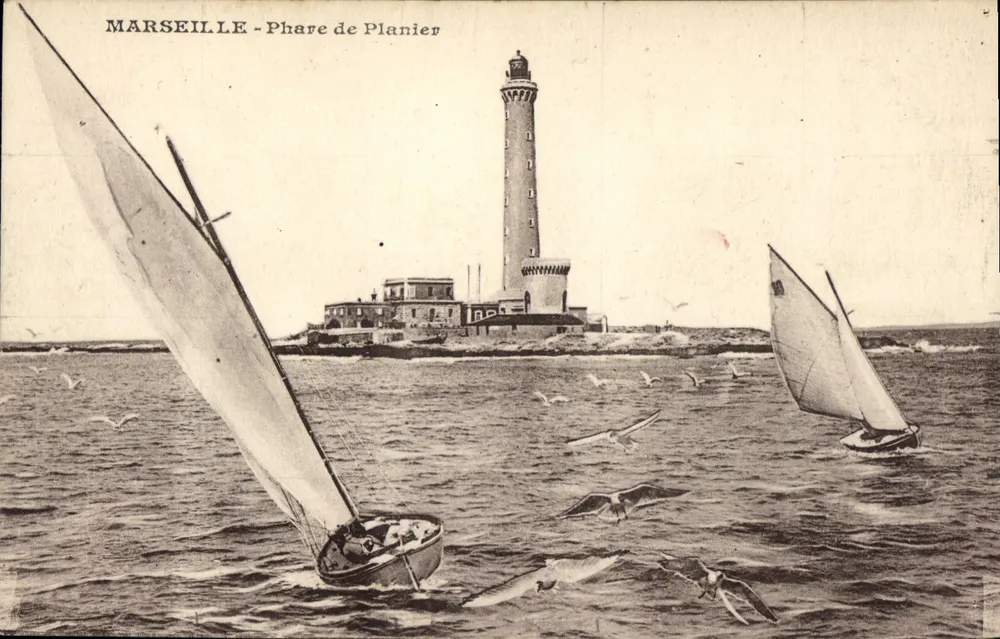 Marselha - Farol de Planier — vista marítima com barcos a vela e gaivotas - Frente
