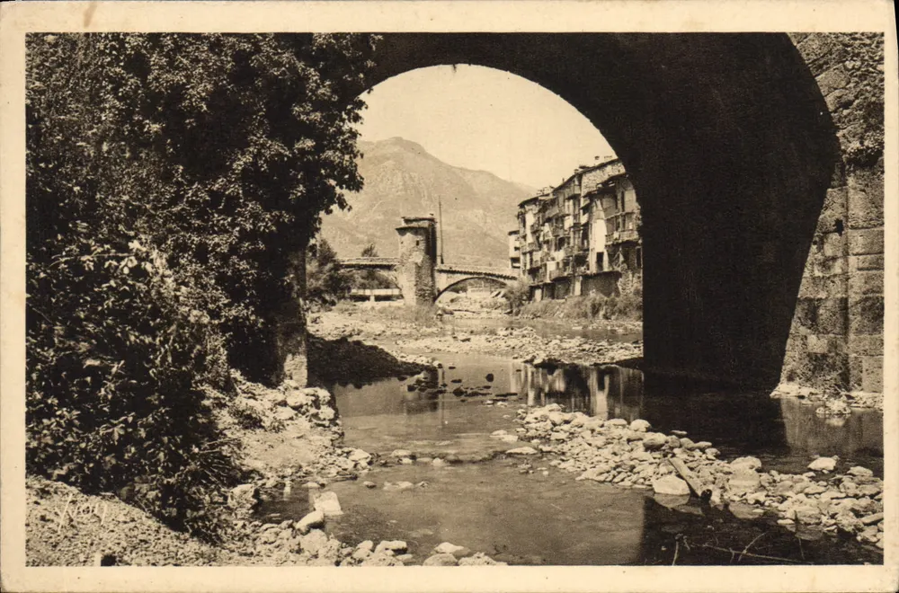 Sospel (Alpes-Maritimes) — Alte Häuser am Ufer der Bévéra — Les Éditions d'Art YVO, Paris - Vorderseite