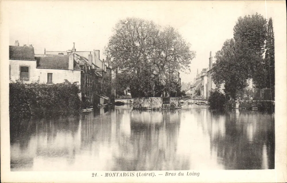 Montargis (Loiret) — Braço do Loing - Frente