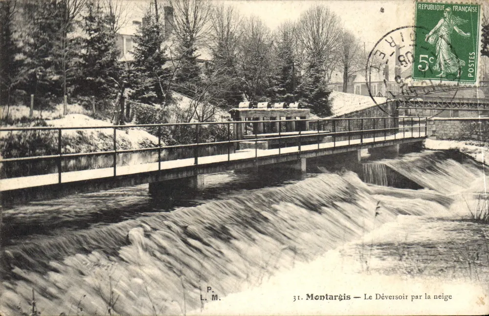 Montargis — O Desaguador sob a Neve — P. L. M. - Frente