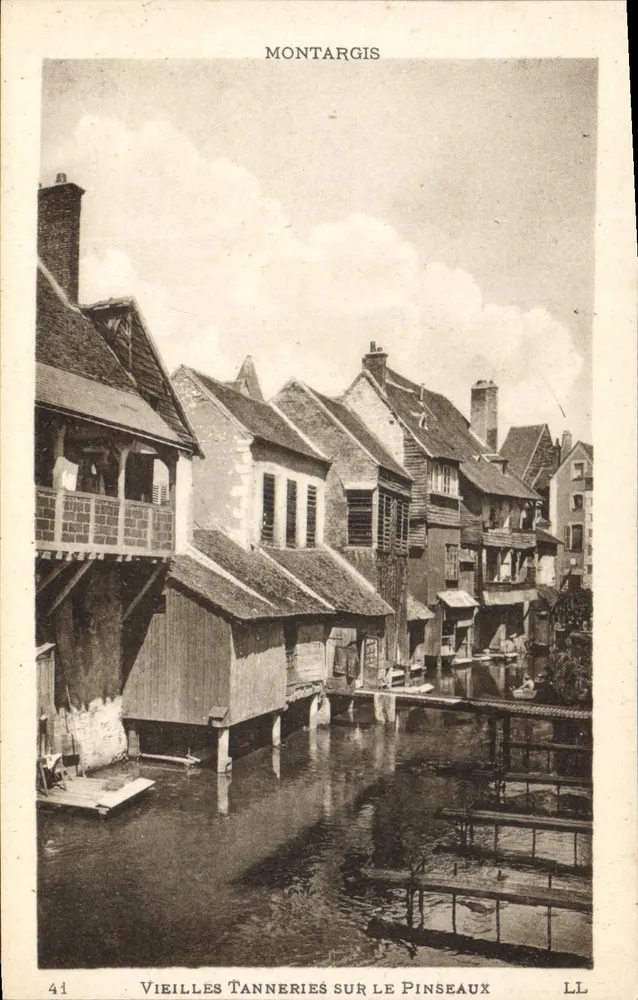 Montargis — Vieilles tanneries sur le Pinseau — LL n°41 - Recto