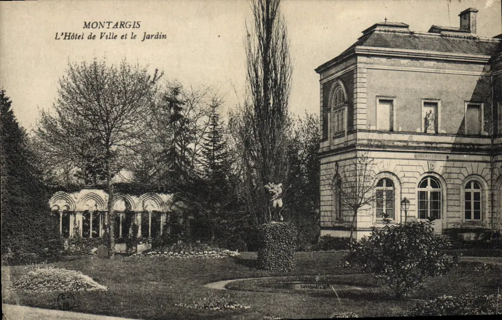 Montargis — Das Rathaus und der Garten — Unbekannter Verlag, Seriennummer nicht sichtbar - Vorderseite