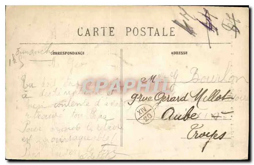 Montargis (Loiret) — Die Alten Straßen am Wasser — République Française - Rückseite