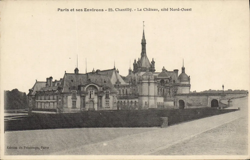 Chantilly - Das Schloss, Nordwestseite — Paris und seine Umgebung - 89 — Frühjahrsversion, Paris - Vorderseite