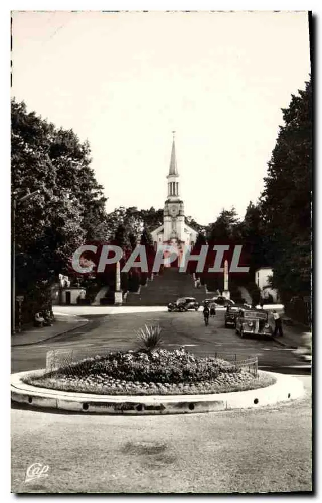 Bagnolles-de-l'Orne — A Igreja — Réal-Photo, Paris - Frente