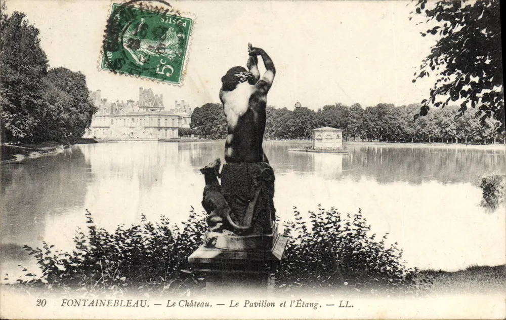 Fontainebleau — Schloss, Pavillon und Teich — LL. - Vorderseite