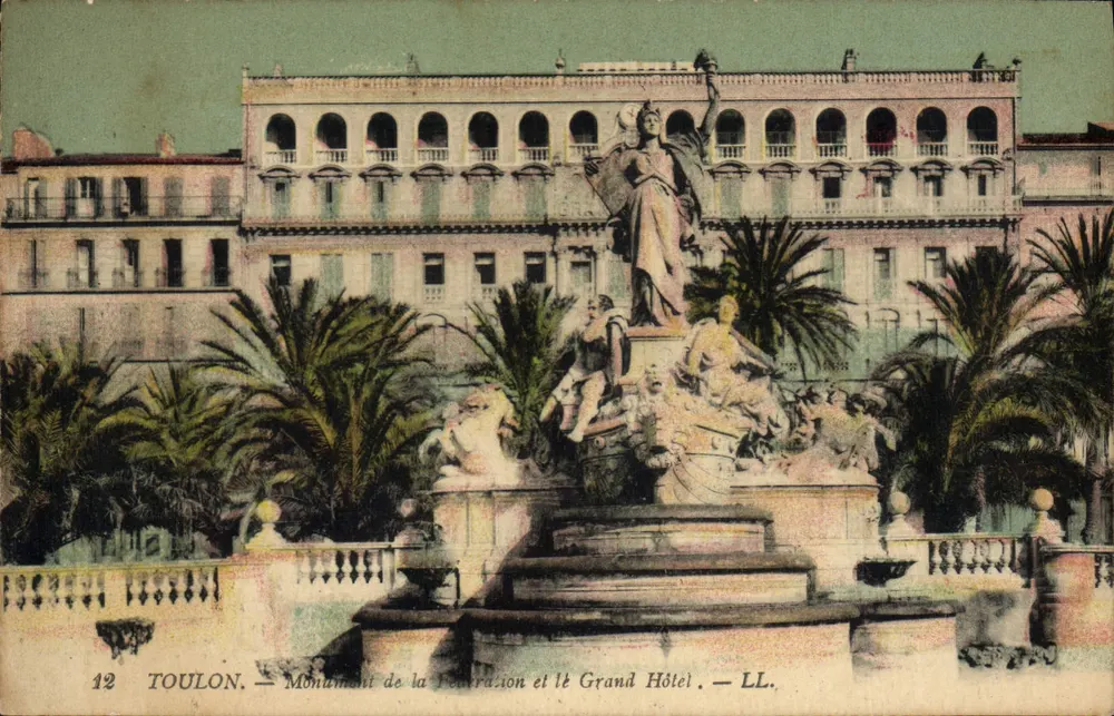 Toulon — Monument de la Foudration und das Grand Hotel — LL. - Vorderseite