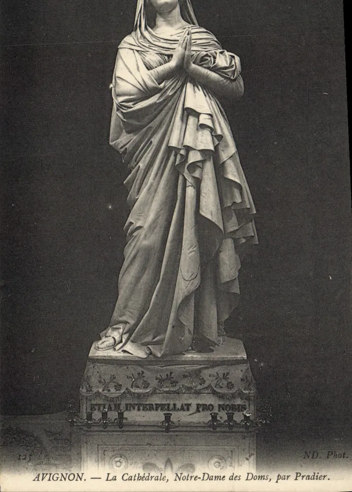 Avignon — Die Kathedrale, Notre-Dame des Doms, von Pradier - Vorderseite