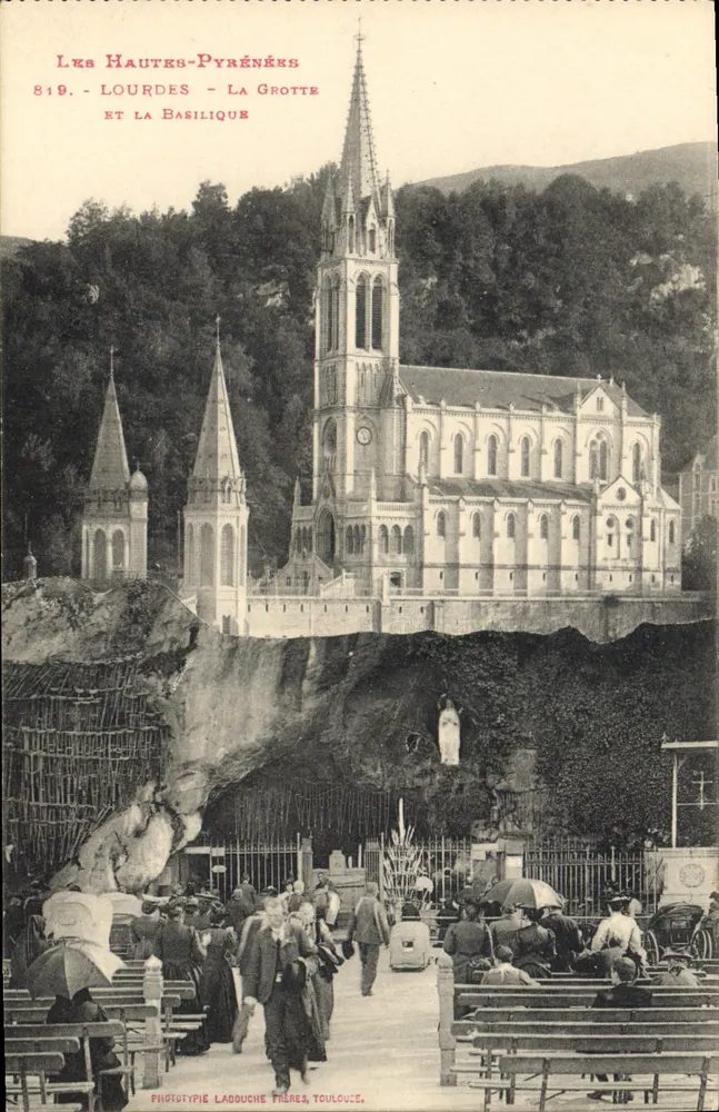 Lourdes - Die Grotte und die Basilika — Phototypie Labouche Frères, Toulouse - Vorderseite