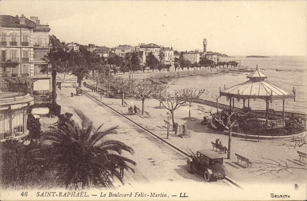 Saint-Raphaël — O Boulevard Félix-Martin — LL. — Selncta - Frente