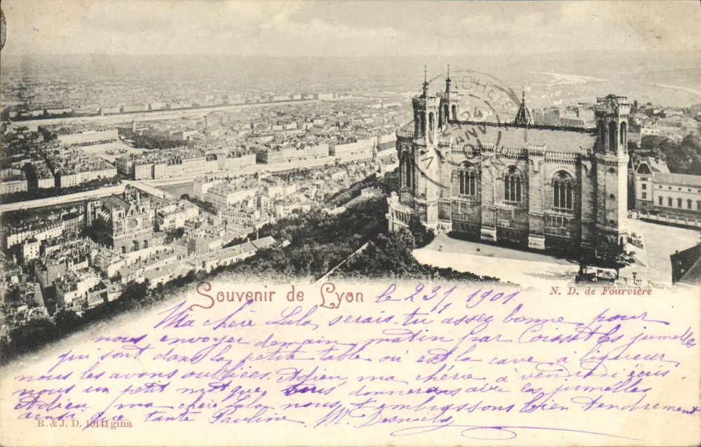 Vista aérea de Lyon — Lembrança de Lyon — R.&J. D. Morigina, N.D. de Fourvière - Frente