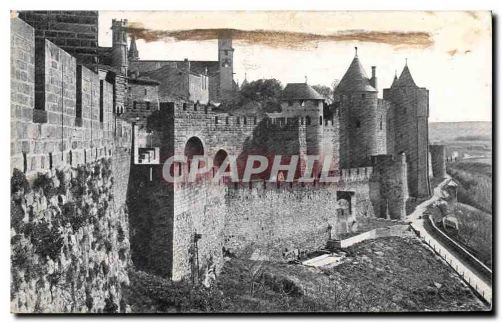 Visão dos muros e torres de Carcassonne — editor não identificado, número de série não visível - Frente