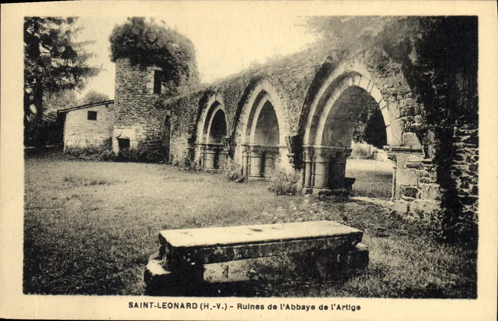 Saint-Léonard (H.-V.) — Ruinen der Abtei l'Artige - Vorderseite