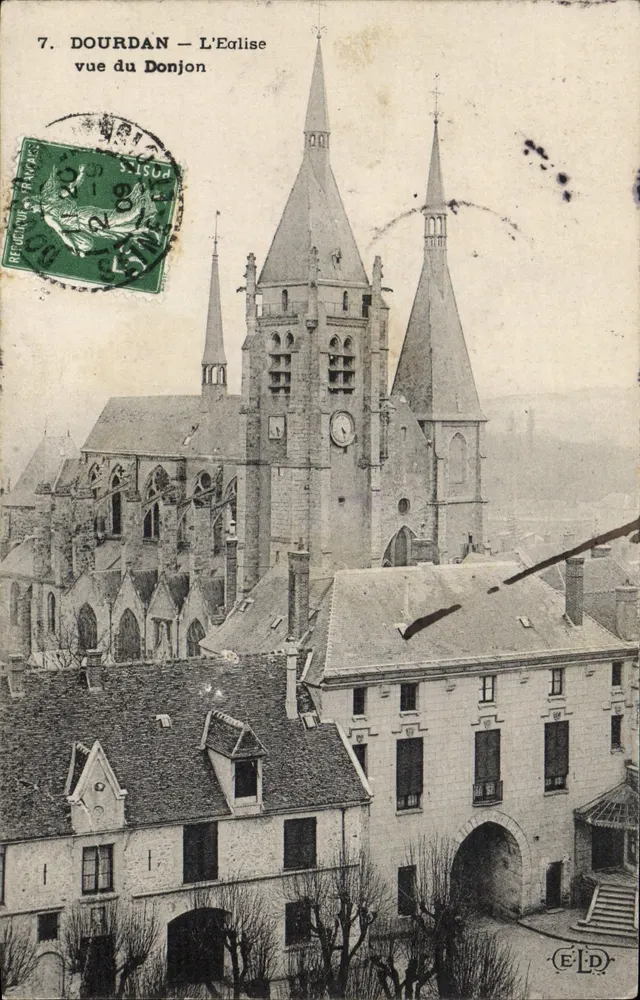 Dourdan — A Igreja vista do Donjon — ELD - Frente