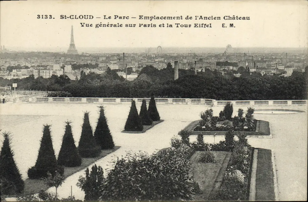 St-Cloud — Der Park — Lage des alten Schlosses — Allgemeine Ansicht von Paris und der Eiffelturm — E. M. - Vorderseite