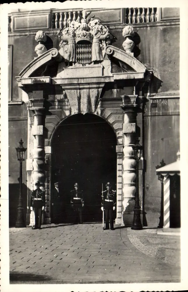 Porta do Palácio do Príncipe — Mônaco — E.P.I. Nice - Frente
