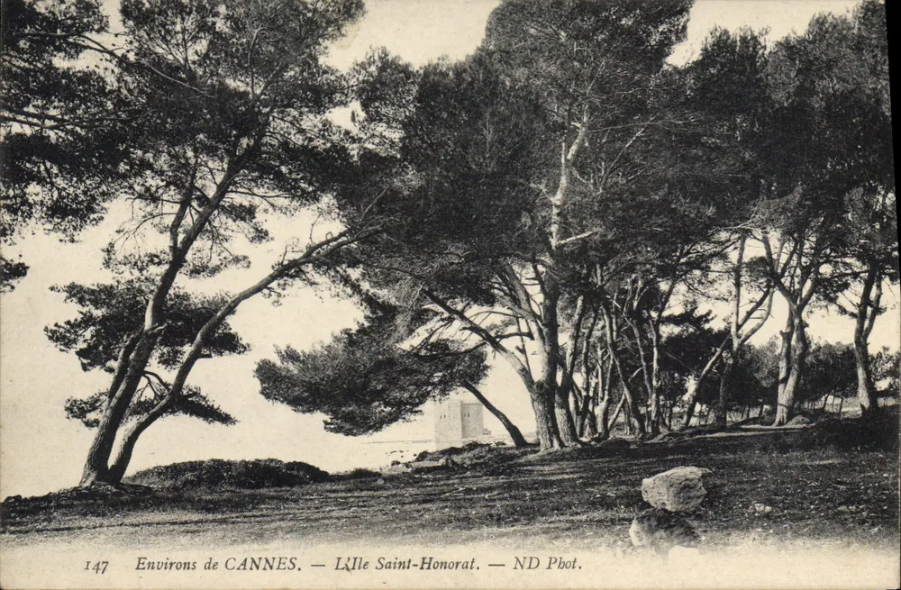 Rond CANNES — L'Île Saint-Honorat — ND Fot. n°147 - Voorkant
