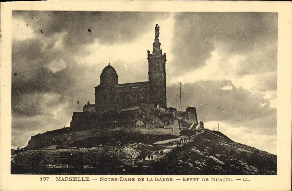 Marseille — Notre-Dame de la Garde — Effet de Nuages — LL — n° 107 - Vorderseite