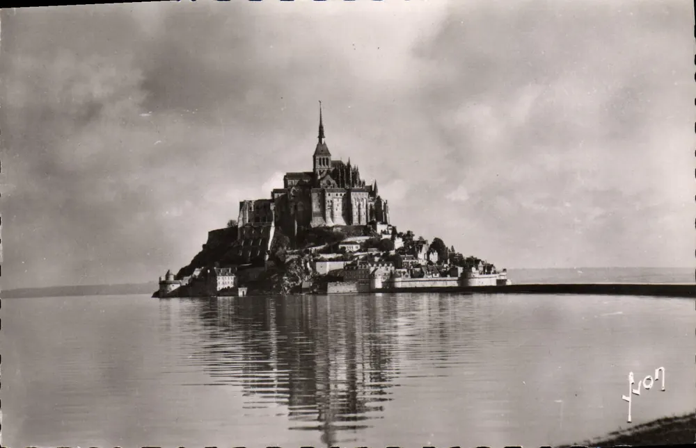 Monte Santo-Miçel — à maré alta — Edições d'Art Martel, Paris, n° B.1007 N - Frente