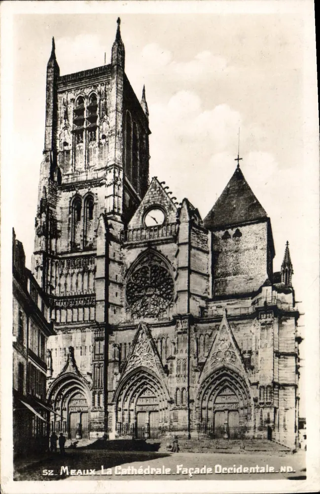 Meaux - A Catedral. Fachada Ocidental. ND. - Frente