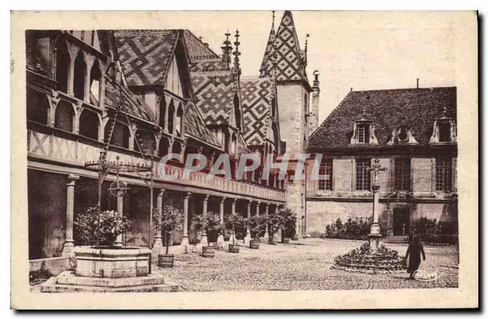 Beaune (Côte-d'Or) — Hôtel-Dieu — Die Ehrenhof — Die Galerien - Vorderseite