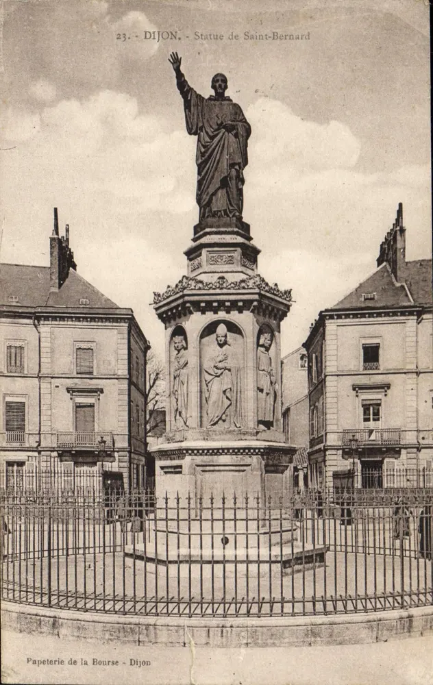 Dijon - Estátua de São Bernardo - Papeterie de la Bourse - Frente