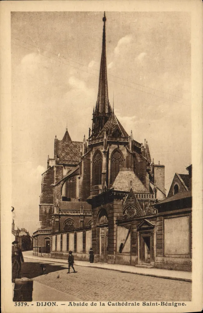 Dijon — Vista de la abside de la Catedral Saint-Bénigne — editor Girardot & Cie, n.º 3579 - Anverso