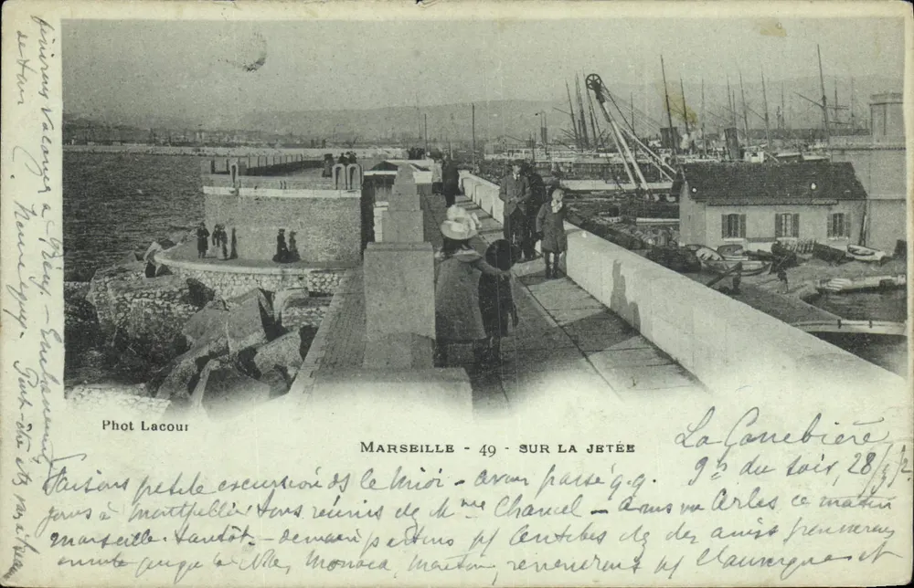Marseille - 49 - Sobre o cais — Phot Lacour - Frente