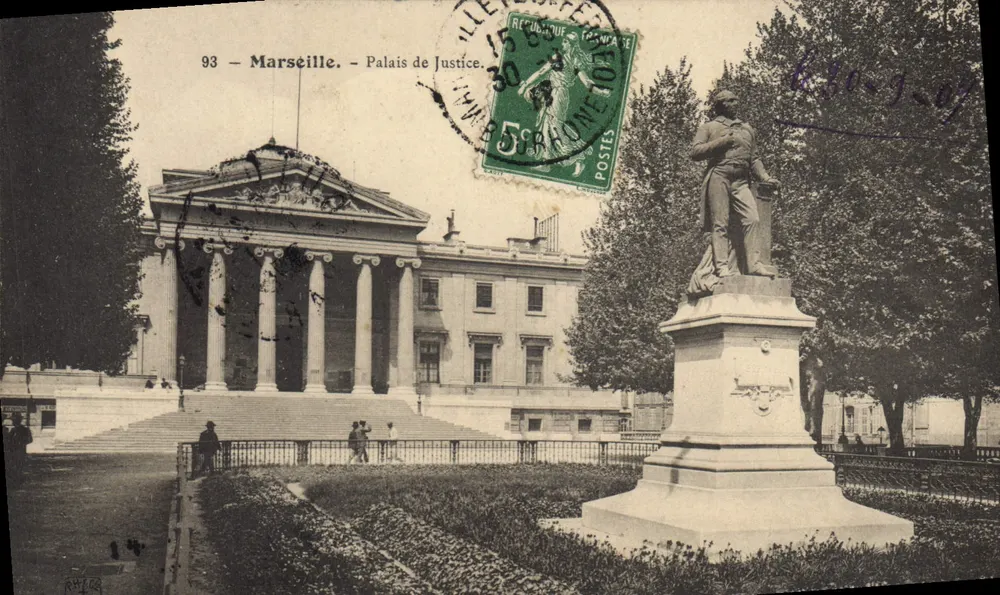 Marseille - Palácio de Justiça — estátua à frente — editor não visível, n° 93 - Frente