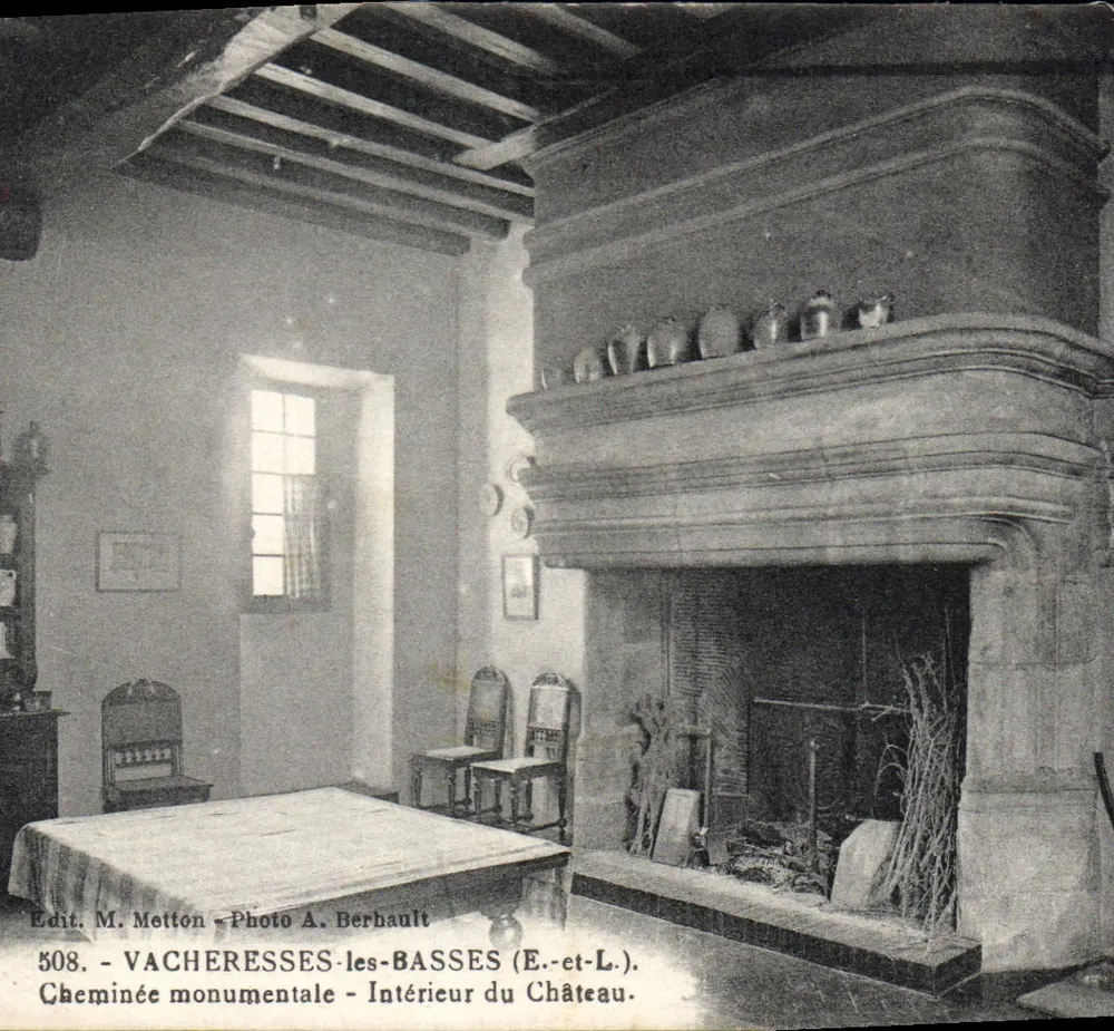 Vacheresses-les-Basses (E.-et-L.) — Monumentale Kamin — Innenraum des Schlosses — Edit. M. Metton, Photo A. Berhault, n° 508 - Vorderseite
