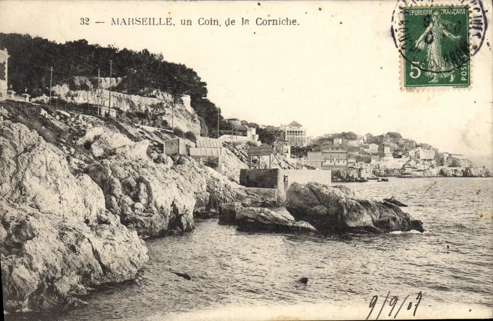 Marseille, een hoek van de Corniche — n°32 — uitgever niet zichtbaar - Voorkant