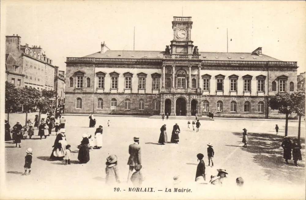 Morlaix — A Prefeitura - Frente