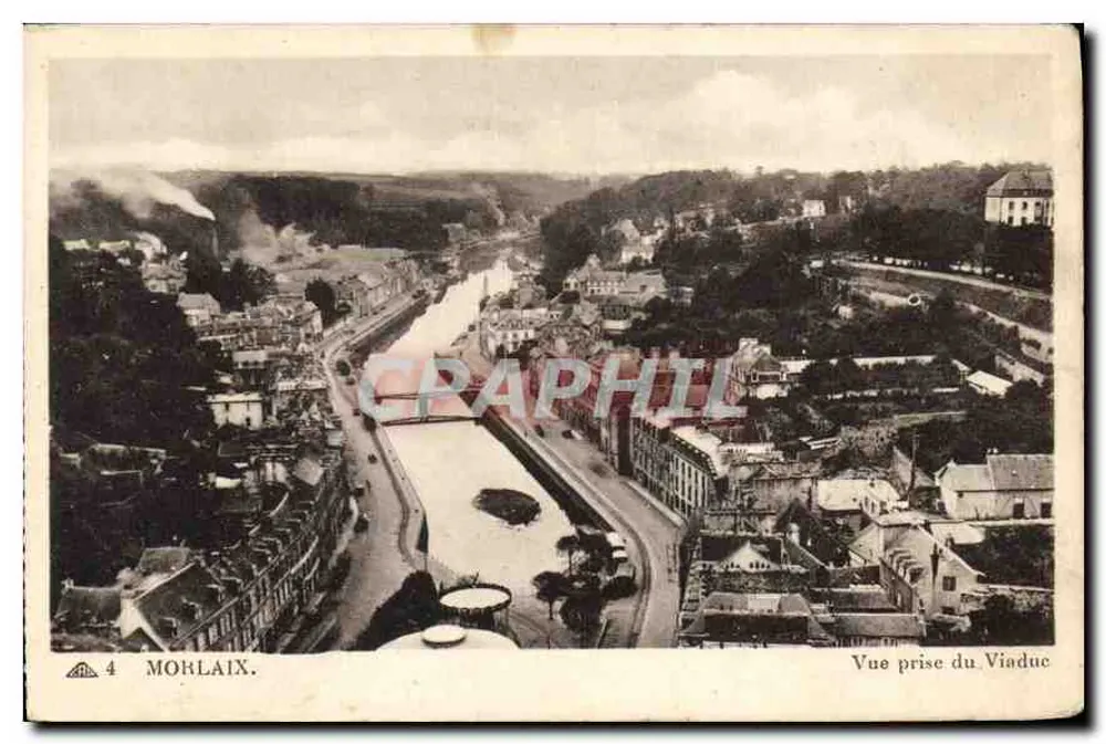 Morlaix — Vista tirada do Viaduto — C.A.P. 44, rue Latellier, Paris (15e) - Frente