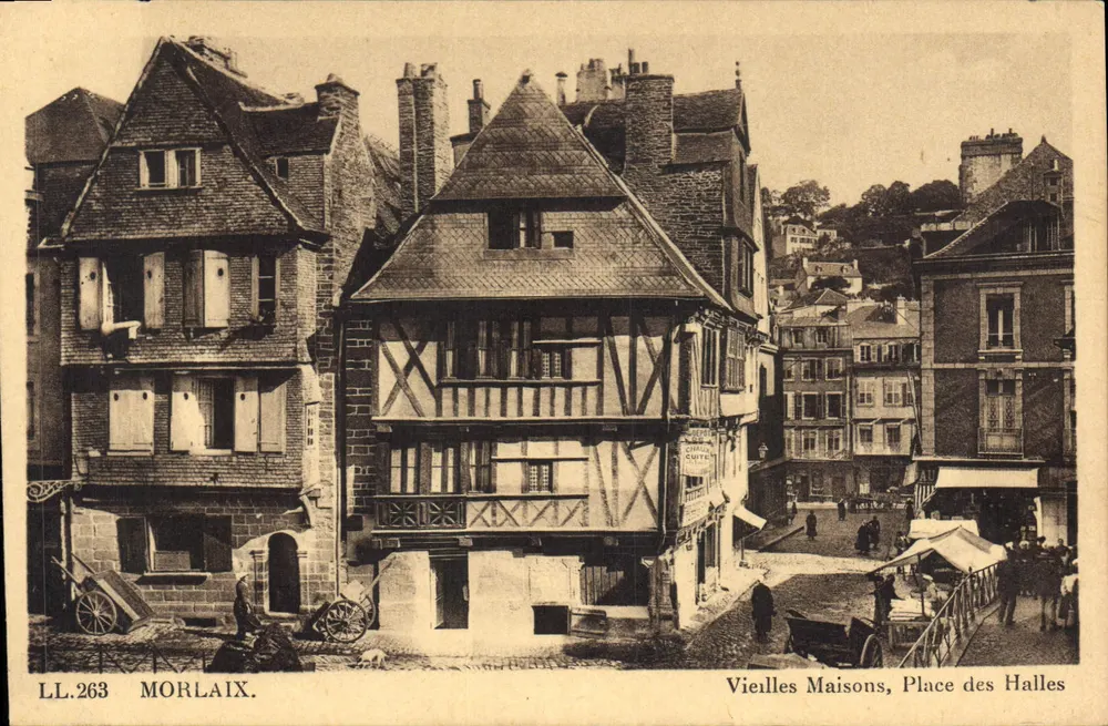 Morlaix — Alte Häuser, Place des Halles — LL.263 - Vorderseite