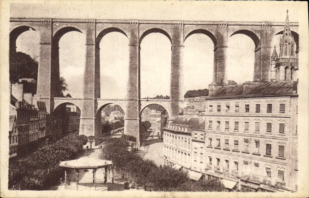Morlaix — Place Thiers und der Viadukt — Imp. Le Tellier, Paris - Vorderseite