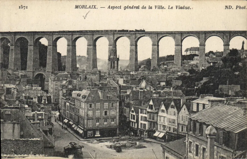 Morlaix — Allgemeiner Blick auf die Stadt. Der Viadukt. — ND. Phot. - Vorderseite