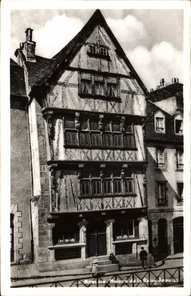 Moulins - Haus der Königin Anne — Verlag Levy et Neurden Réunis, Paris - Vorderseite