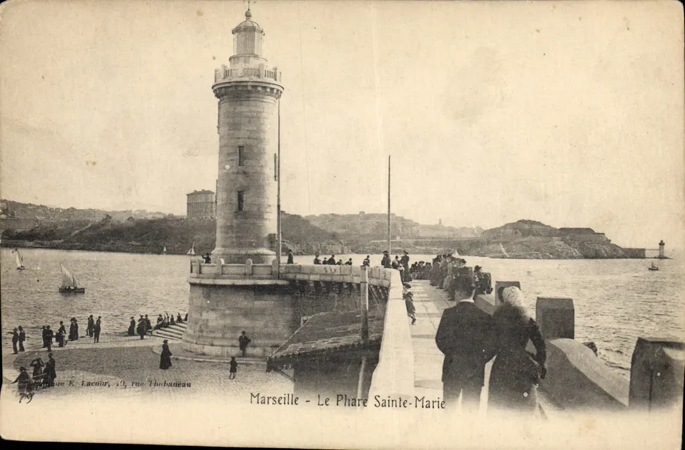 Marseille - O Farol de Santa Maria — editor E. Lacour, 19 rue Thubaneau - Frente