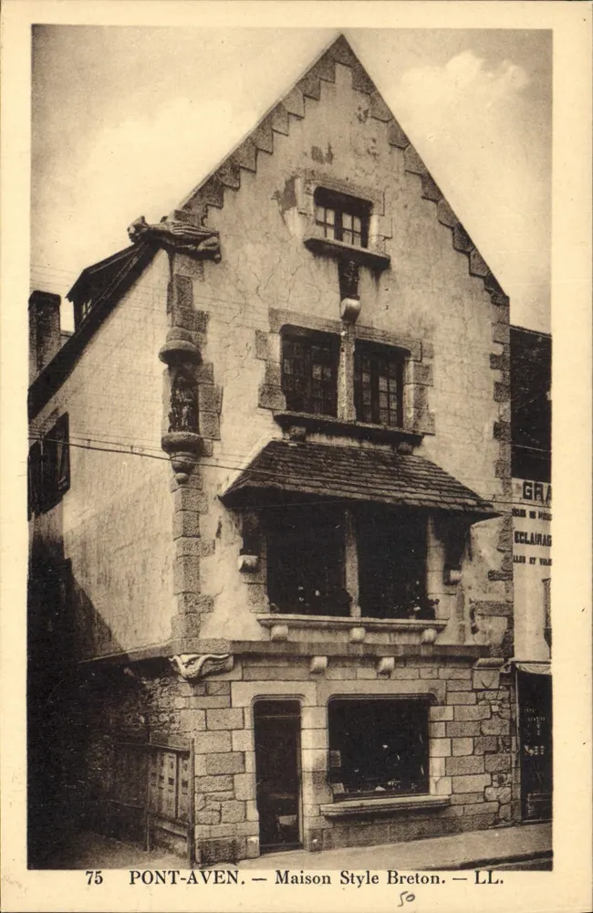 Pont-Aven — Casa no Estilo Bretão — LL. - Frente