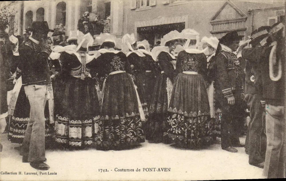 Trajes de PONT-AVEN — Coleção H. Laurent, Port-Louis — n° 1742 - Frente