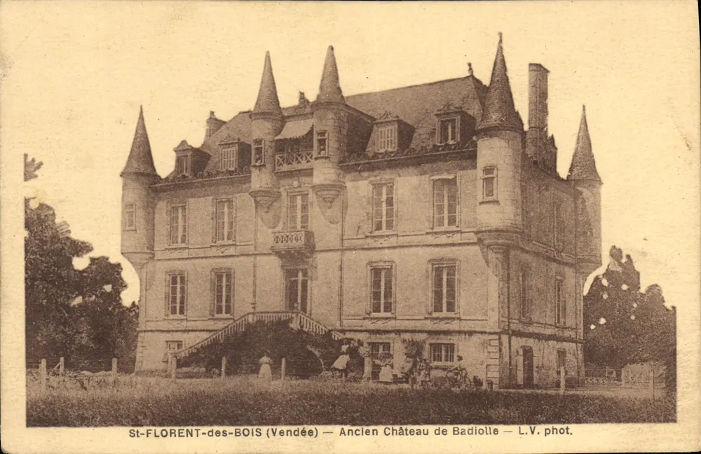 St-FLORENT-des-BOIS (Vendée) — Alter Schloss Badiolle — L.V. phot. - Vorderseite