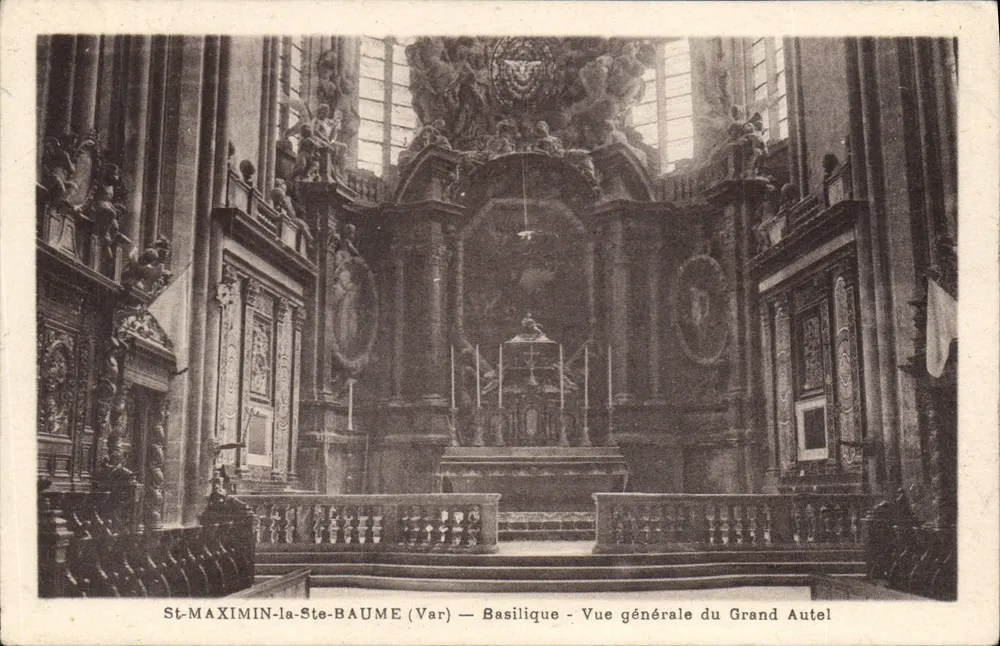 St-MAXIMIN-la-STE-BAUME (Var) — Basilika — Allgemeiner Blick auf den Großen Altar - Vorderseite